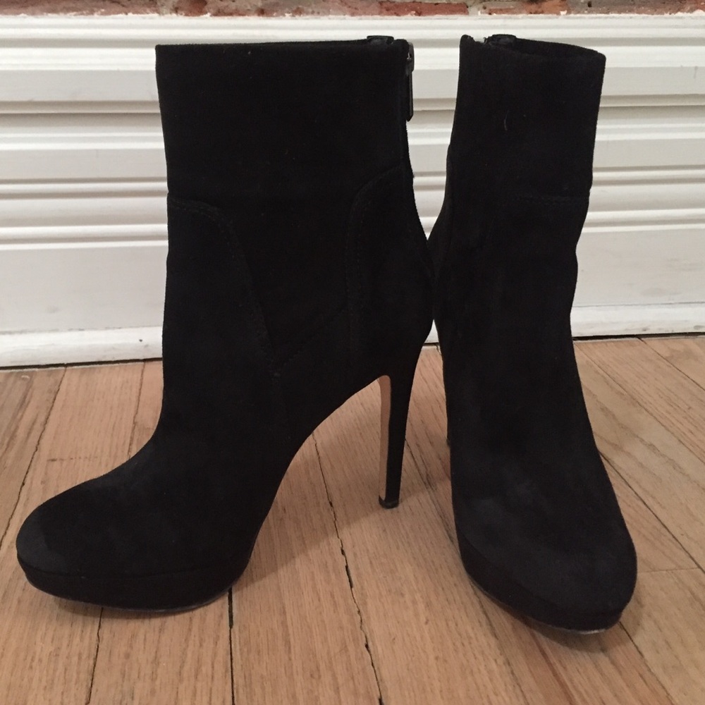 Sam Edelman Alyssa Black Suede Bootie size 6.5M
